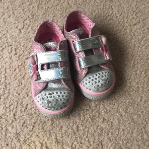 Skechers twinkle toes light up toddler shoes